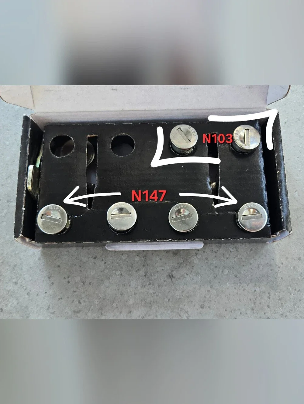 Thule Lock And Key System- 6 Total  With Keys